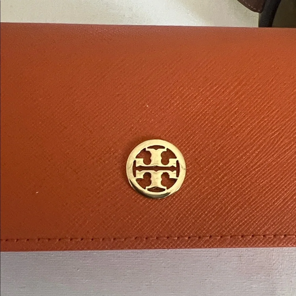 Tory Burch Orange Saffiano Case with Brown Frameless Sunglasses